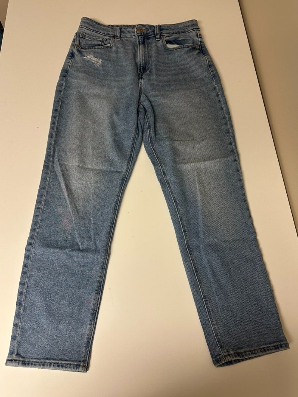 American Eagle Mom Jean